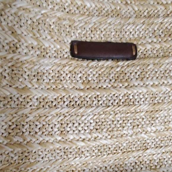 NWOT Soft straw tan and Brown shoulder bag - Picture 6 of 7